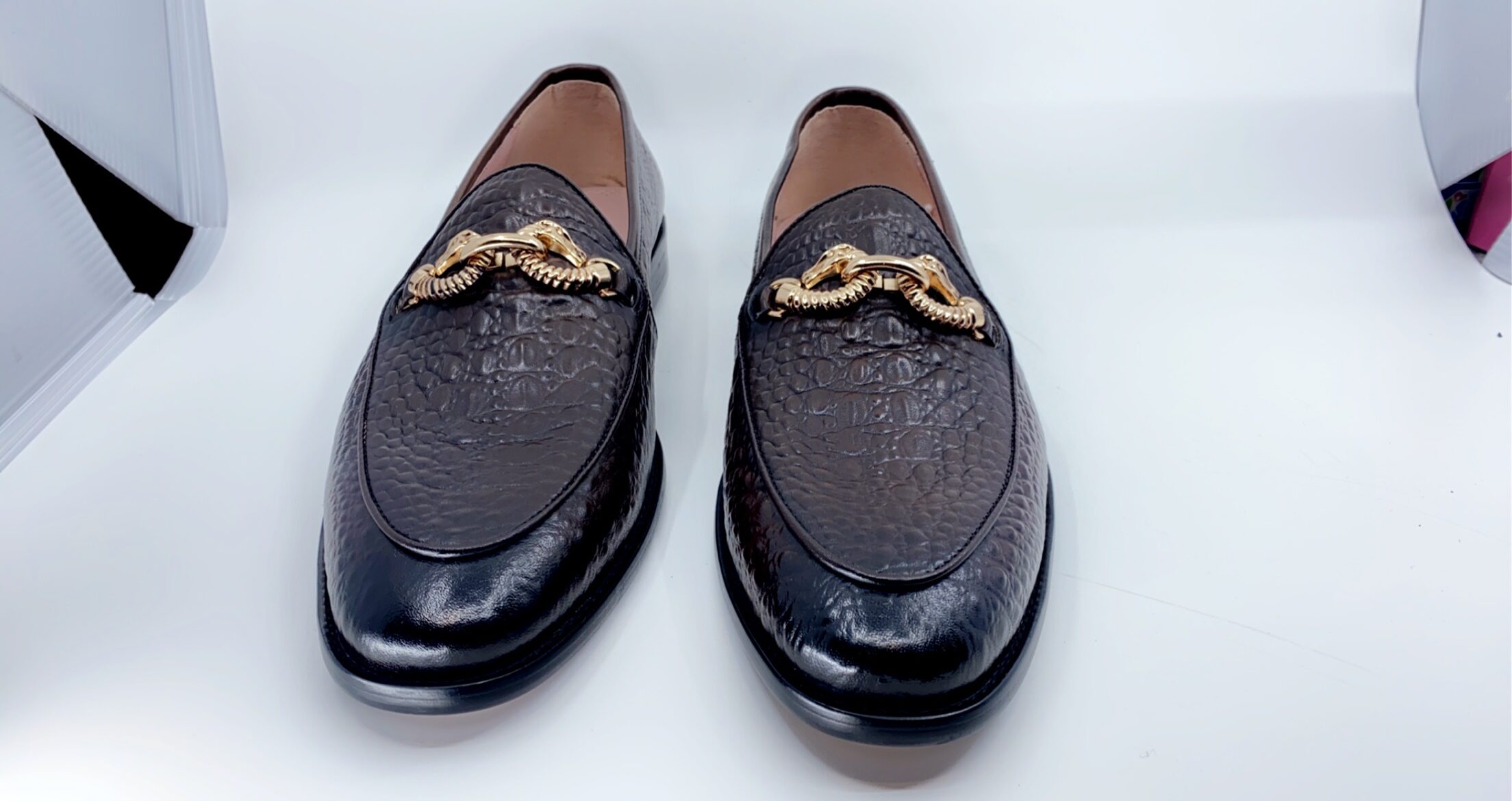 Shoe